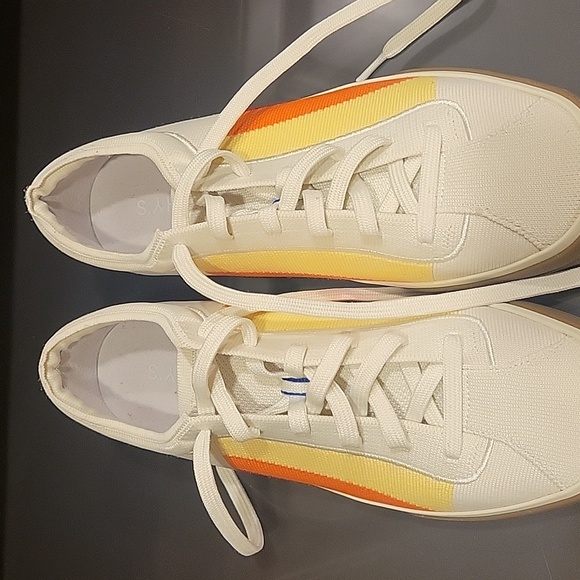 Rothys - Picture 2 of 7